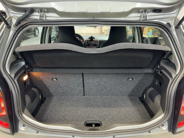 Volkswagen up! Move Move up!