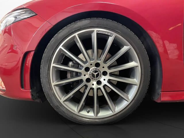 Mercedes-Benz A 200 AMG Line