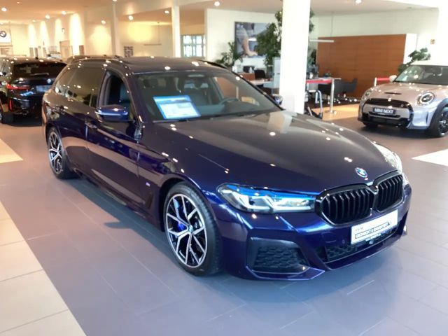 BMW 540 540d M-Sport Touring xDrive