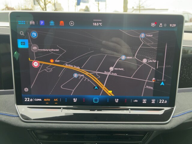 Volkswagen Passat TDI Signature AHK Pano Leder Navi