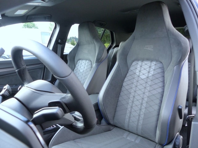 Volkswagen Golf 1.5 eTSI DSG