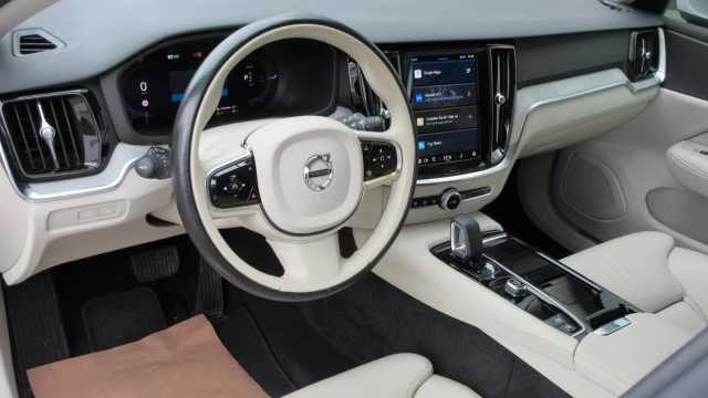 Volvo V60 Bright Plus T8