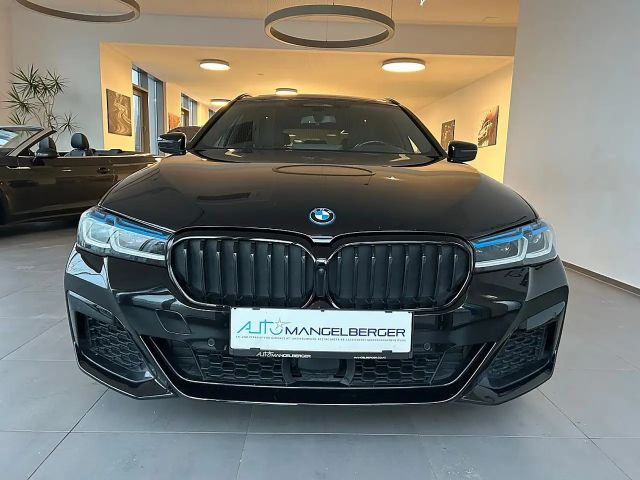 BMW 530 530e M-Sport Touring xDrive