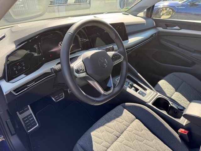 Volkswagen Golf eTSI "Move" DSG NP: 39.000 €