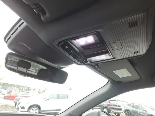 Cupra Terramar 1.5 e-Hybrid