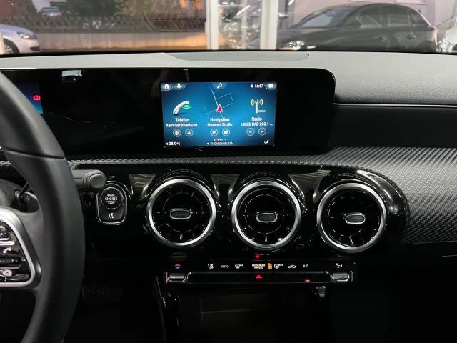 Mercedes-Benz CLA 200 CLA 200 d Shooting Brake