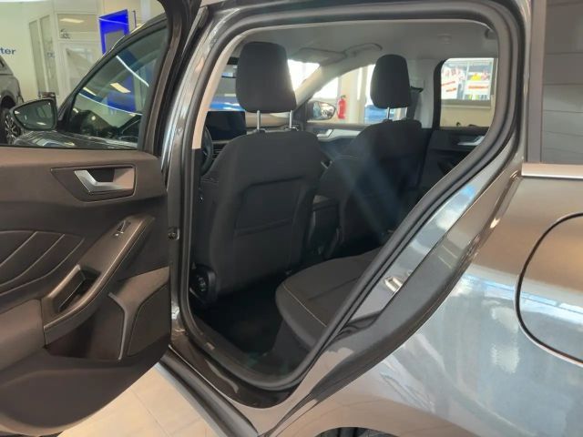 Ford Focus Titanium Wagon