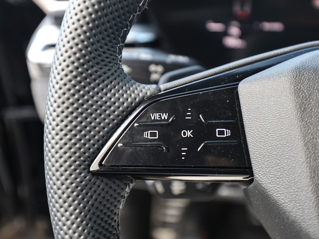 Audi A6 Avant Quattro S-Tronic