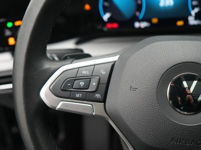 Volkswagen Golf DSG Golf VIII Style Variant