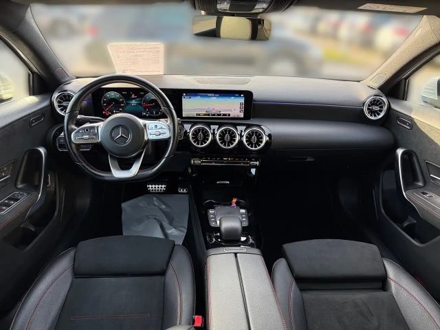 Mercedes-Benz A 200 A 200 d