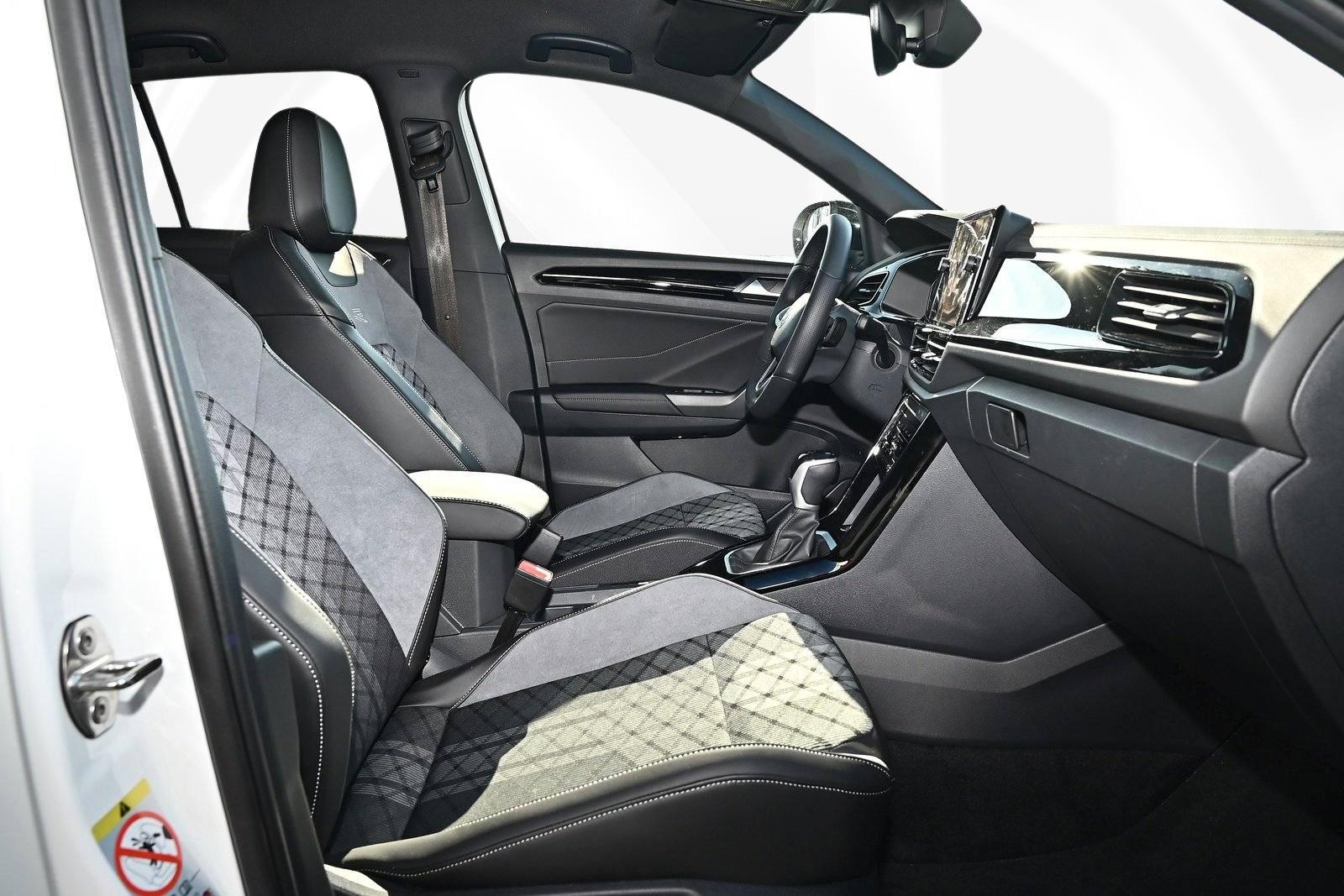 Volkswagen T-Roc 1.5 TSI DSG R-Line Style