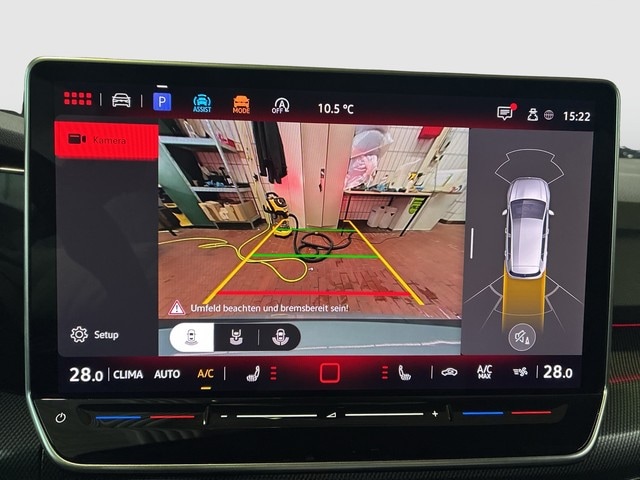 Volkswagen Golf 1.5 eTSI DSG Golf VIII R-Line