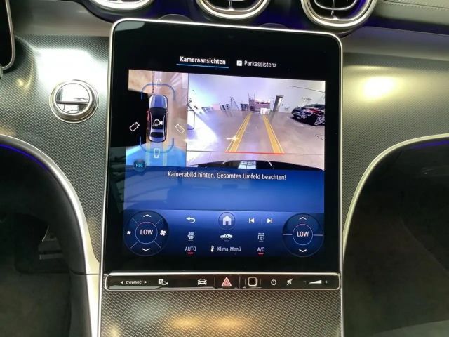 Mercedes-Benz C 180 AMG Line Sedan