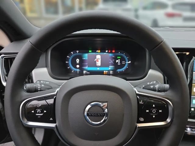 Volvo V90 AWD Dark Plus T6