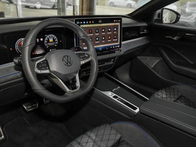 Volkswagen Passat DSG R-Line eHybrid