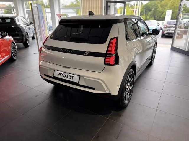 Renault 5 E-Tech Techno