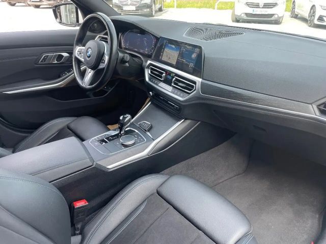 BMW 330 330e M-Sport Touring xDrive