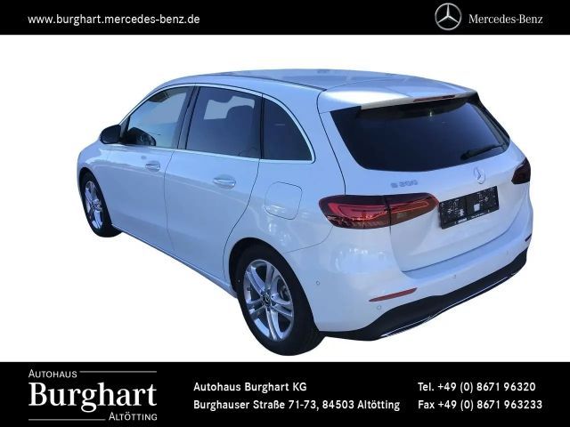 Mercedes-Benz B 200 Progressive Sedan