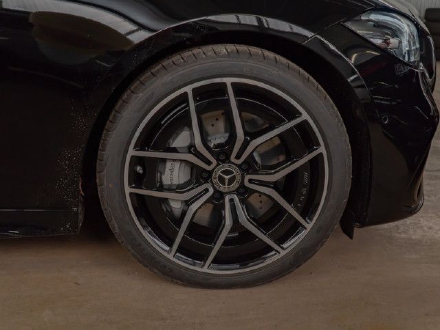 Mercedes-Benz C 200 AMG Line Sedan