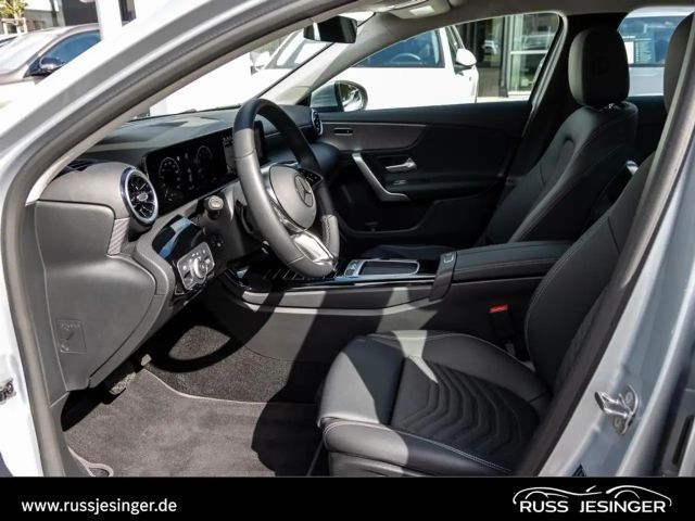 Mercedes-Benz A 200 Progressive