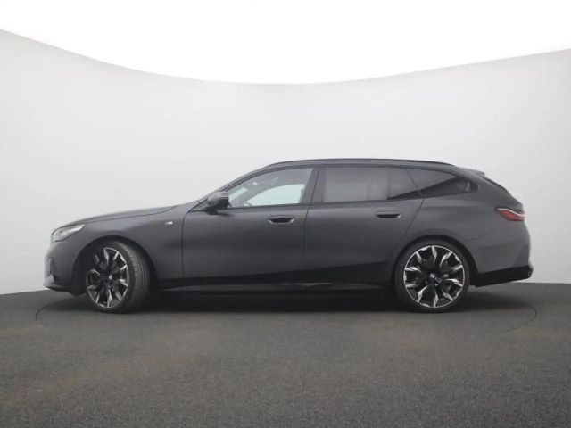 BMW 540 540XDRIVE - FROZEN GREY - MEGA