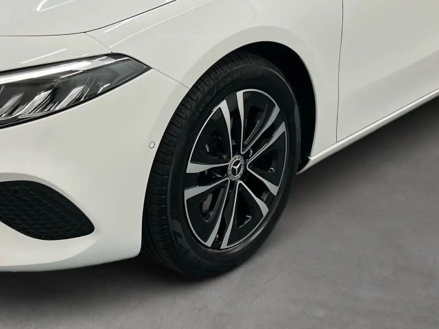 Mercedes-Benz A 180 Progressive