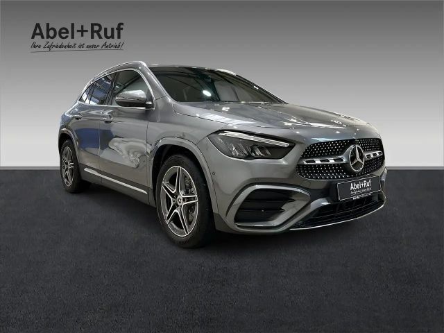 Mercedes-Benz GLA 200 AMG Line