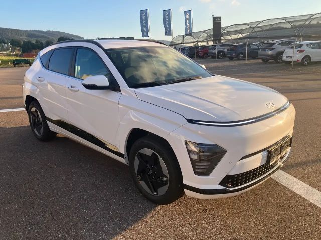 Hyundai Kona 64 kWh Electric