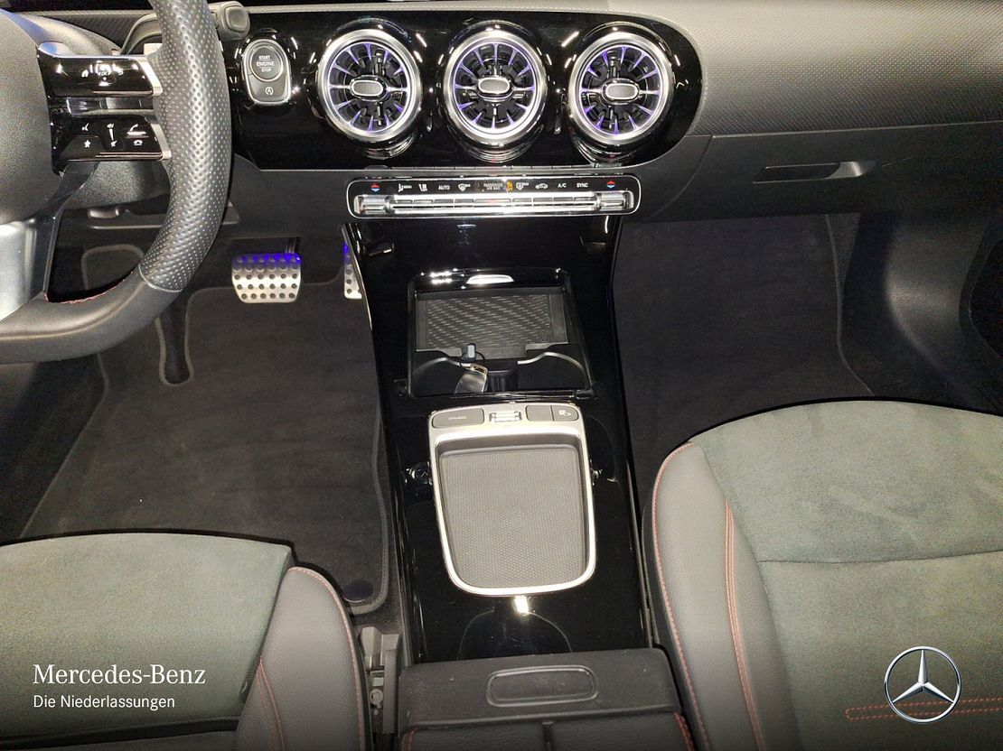 Mercedes-Benz A 250 4MATIC AMG Line