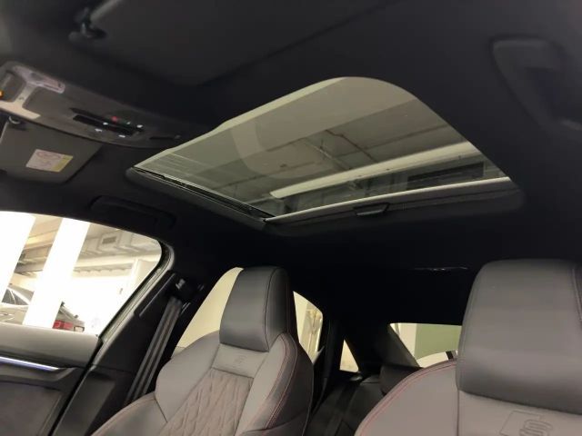 Audi A3 35 TFSI S-Line Sedan