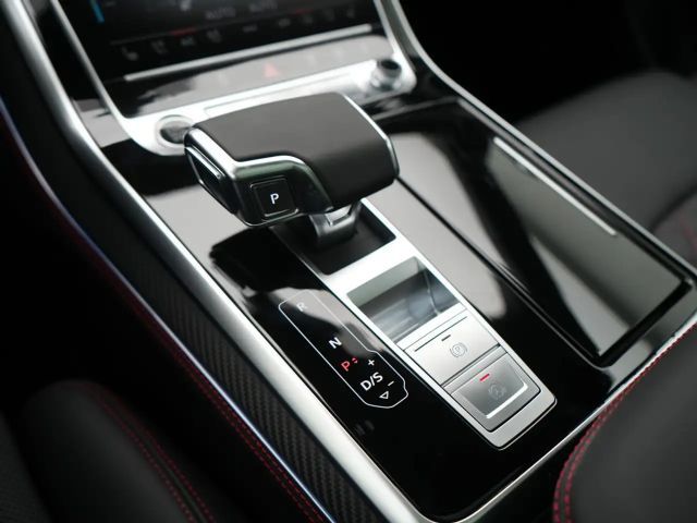 Audi Q8 Business S-Line