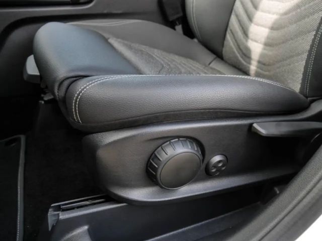 Mercedes-Benz B 180 Progressive