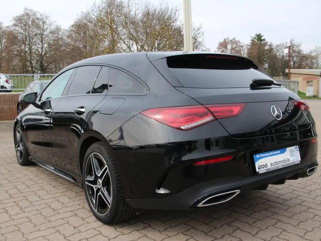 Mercedes-Benz CLA 200 AMG Line