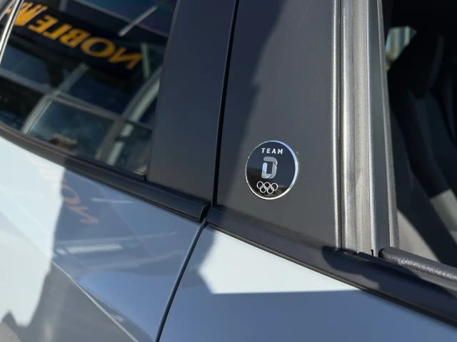 Toyota Corolla Hybride Team D