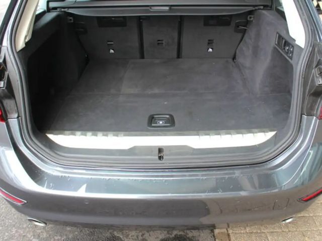 BMW 330 330e Advantage pakket Touring