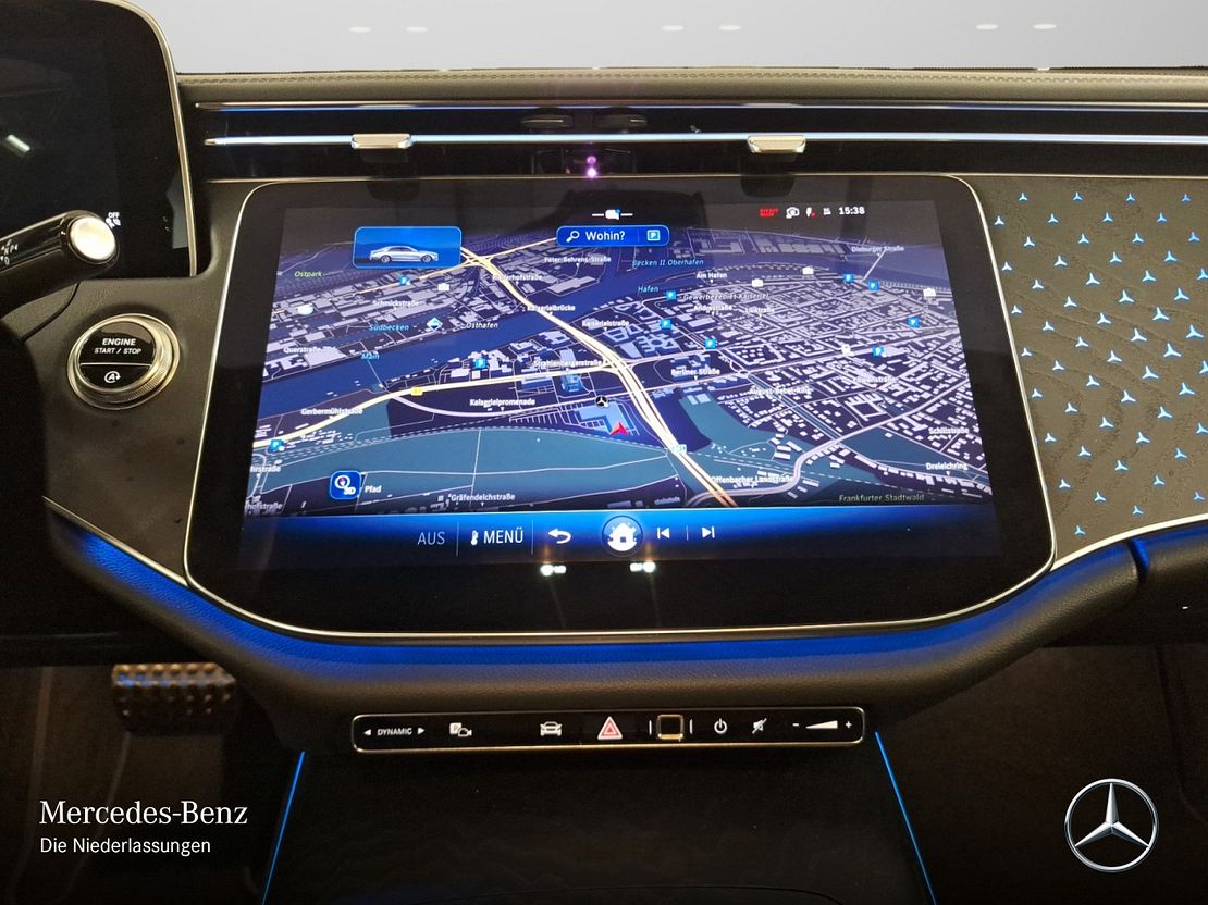 Mercedes-Benz E 200 AMG Line Sedan