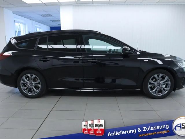 Ford Focus ST Line Wagon