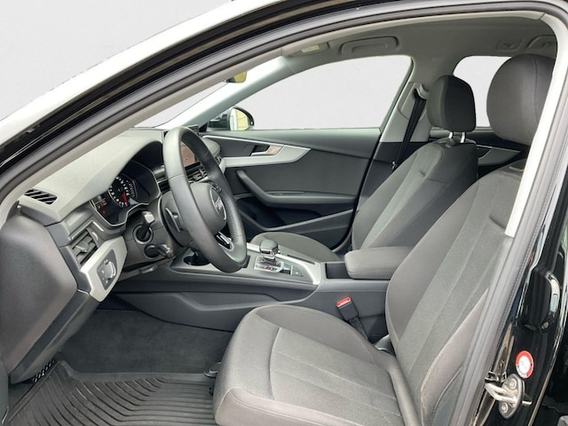 Audi A4 35 TFSI Avant S-Tronic
