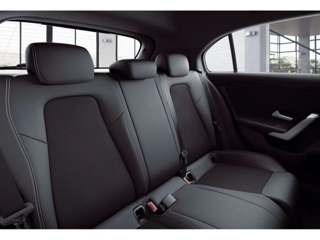 Mercedes-Benz A 200 Progressive