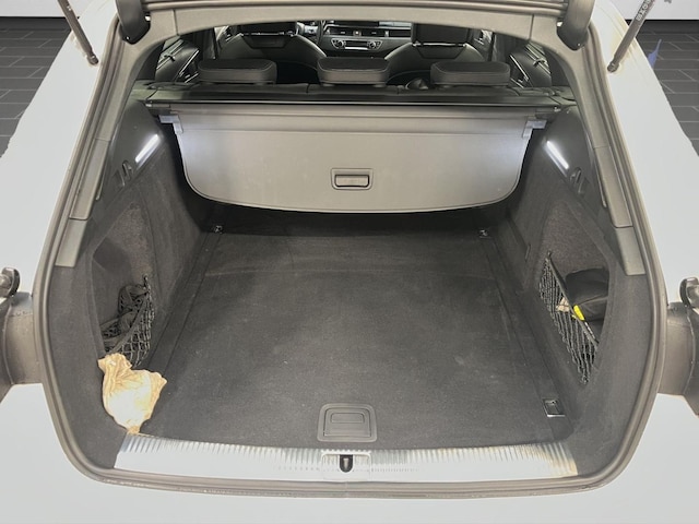 Audi A4 35 TFSI Avant S-Line S-Tronic