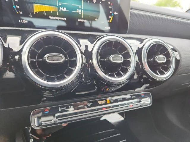 Mercedes-Benz A 200 Progressive