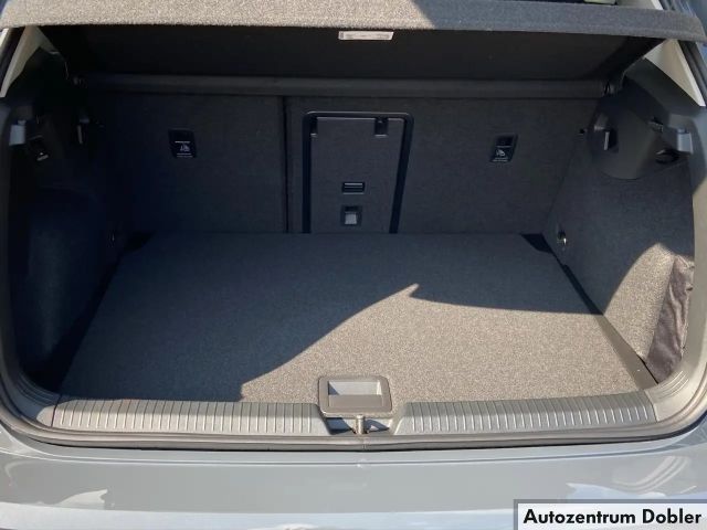 Volkswagen Golf 1.5 eTSI DSG Golf VIII