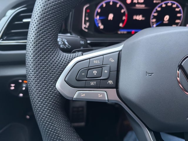 Volkswagen T-Roc 1.5 TSI DSG R-Line