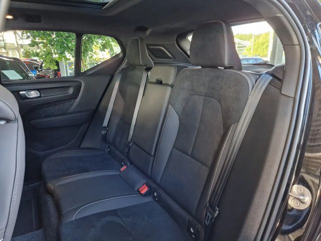 Volvo XC40 Dark Ultra