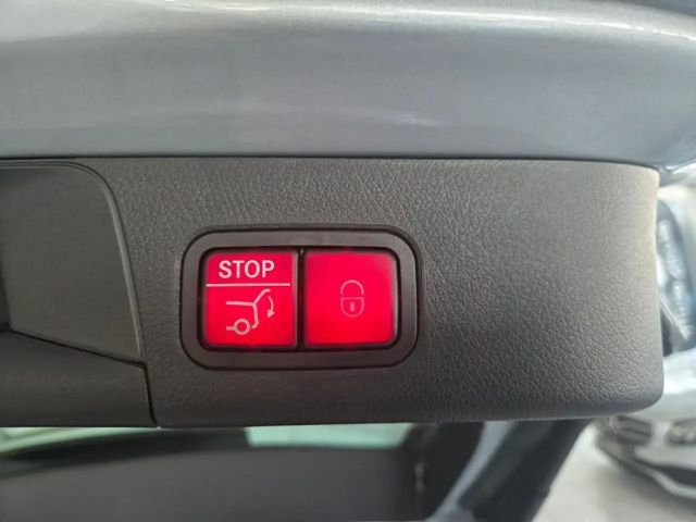 Mercedes-Benz B 200 Progressive Sedan