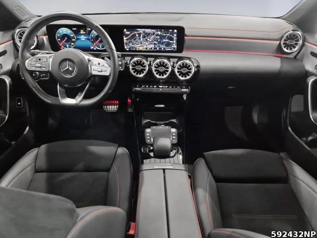 Mercedes-Benz CLA 250 AMG Line