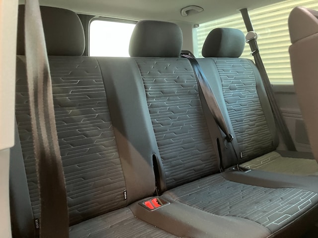 Volkswagen Caravelle 2.0 TDI DSG Lang T6