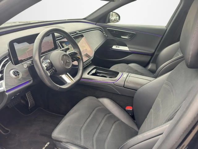 Mercedes-Benz E 200 AMG Line Sedan