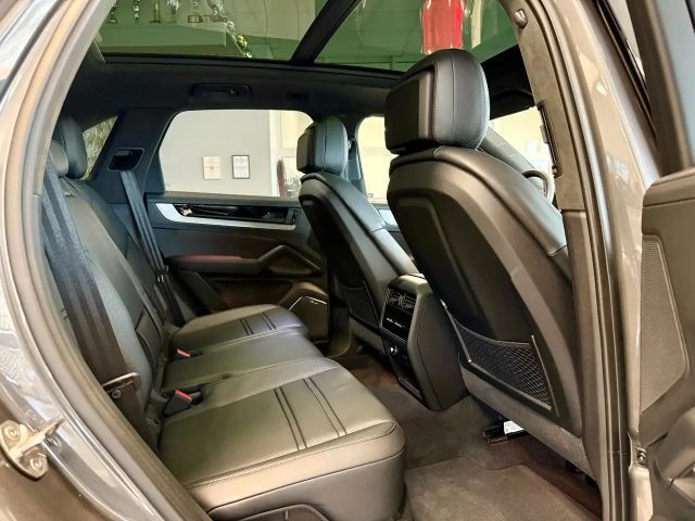 Porsche Cayenne E-Hybrid Turbo