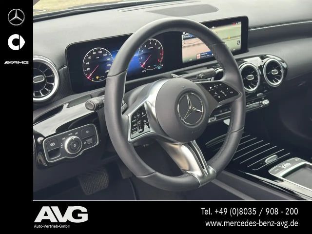 Mercedes-Benz A 200 Progressive